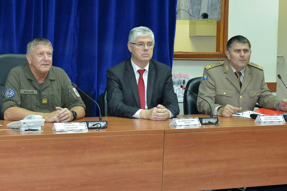 COM EUFOR, Mr Zekerijah Osmic and Lt Gen Anto Jeleč