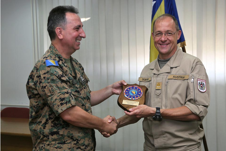 Major General Dorfer meets Col Lubenović