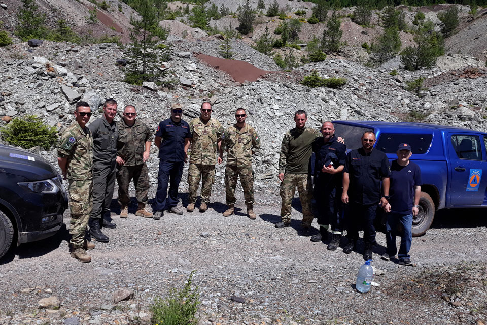 EUFOR Explosive Ordinance Disposal team train with the Federation Civil Protection Agency