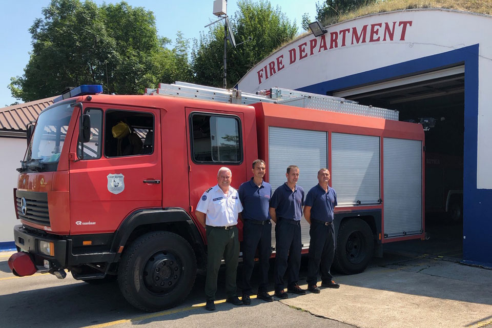 EUFOR Fire Service join East Sarajevo Fire Brigade to extinguish factory blaze