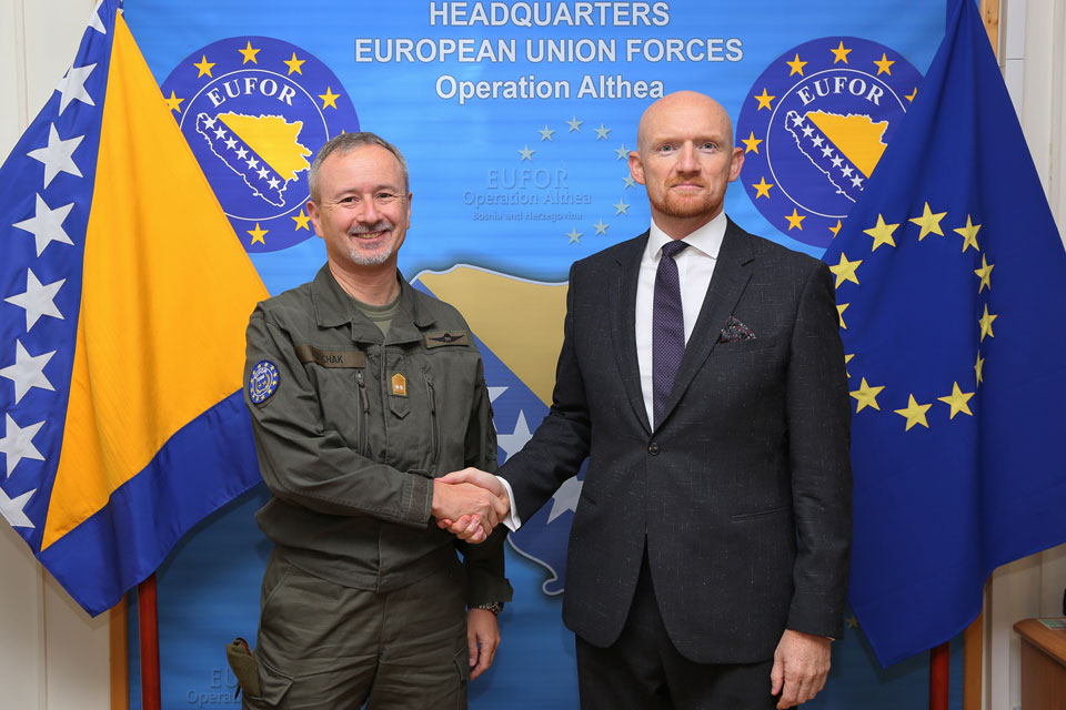 EUFOR’s Commander meets with British Ambassador