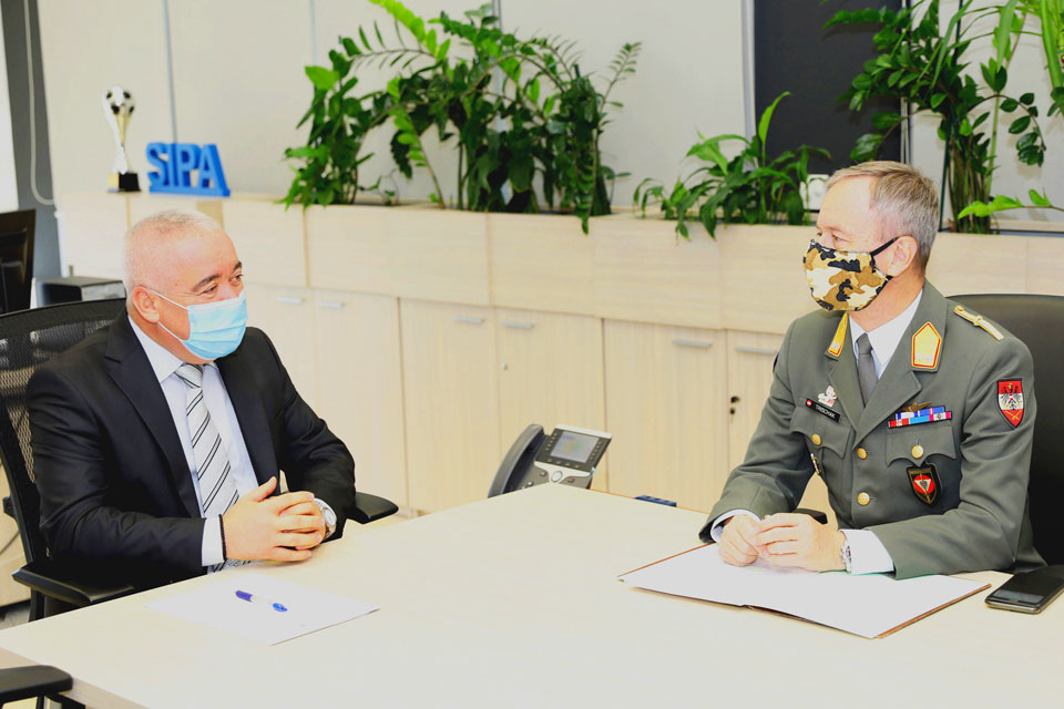 Commander EUFOR meets SIPA director