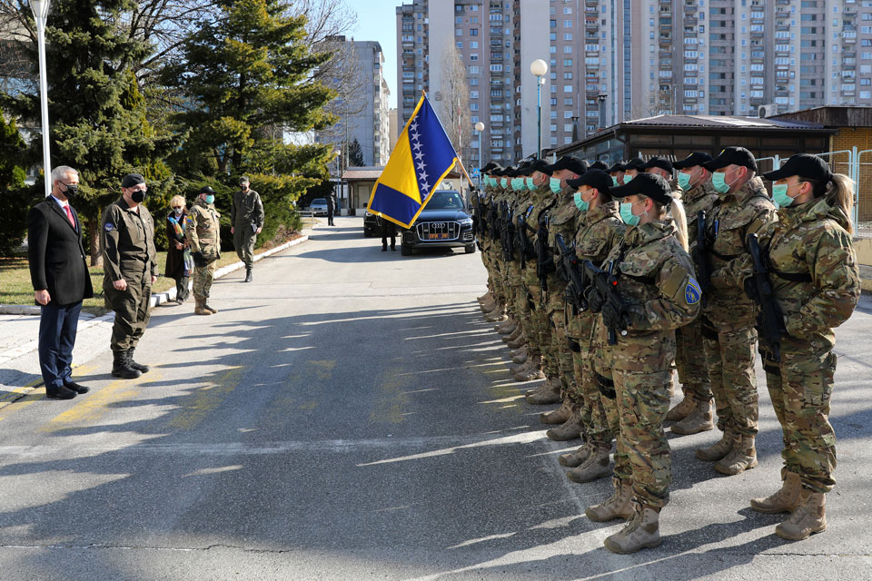 COMEUFOR escorted by Director Vilić to receive an honour guard