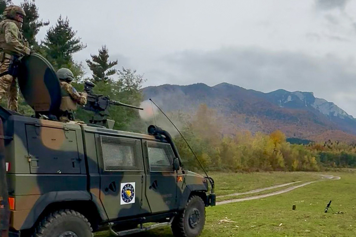 Precision Under Pressure: Italian Troops Train at Pazaric