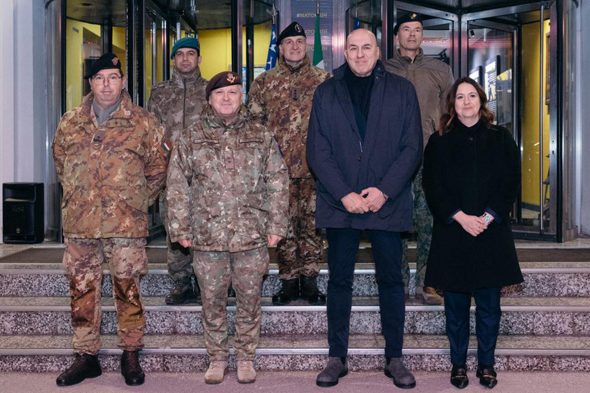 EUFOR Welcomes Italy’s Minister of Defense