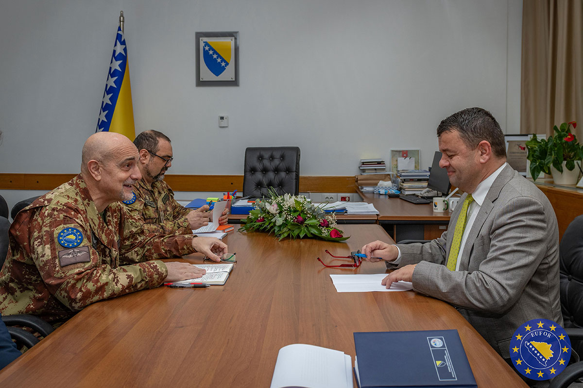 EUFOR Commander Meets Minister of Human Rights and Refugees of Bosnia and Herzegovina