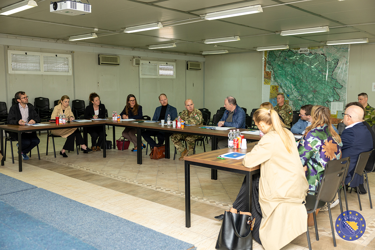 Swedish Parliament Foreign Affairs Committee Visits EUFOR at Camp Butmir