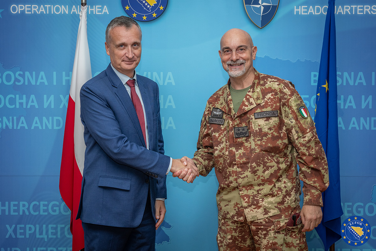 EUFOR Commander hosts Polish Head of Mission to BiH in Camp Butmir