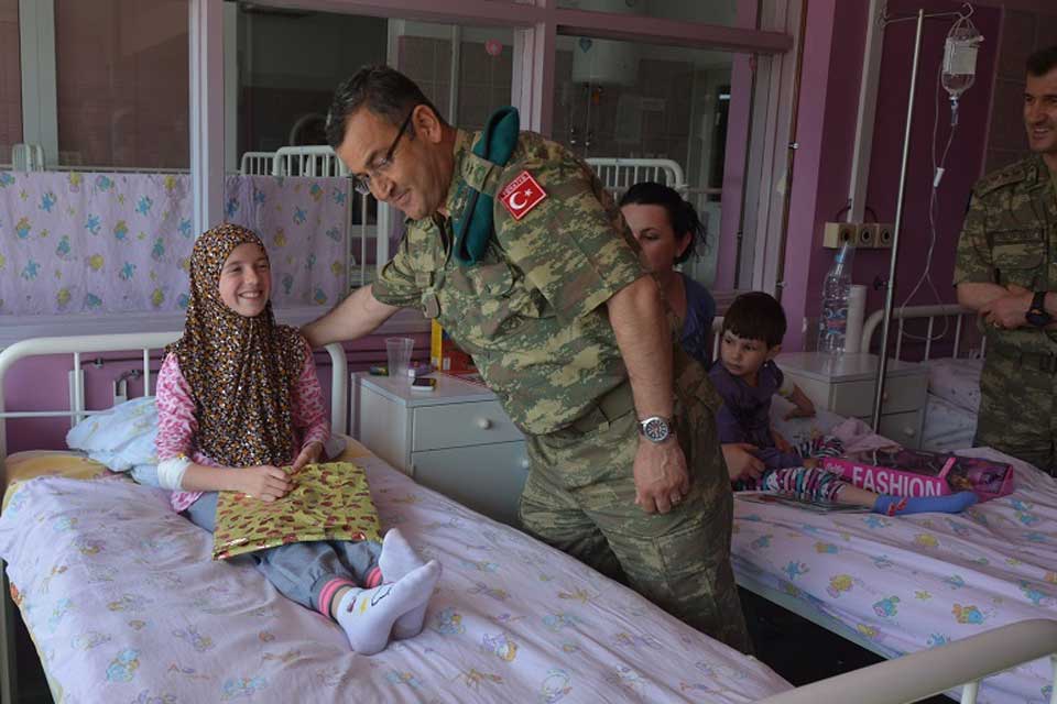 Turkish team donate lifesaving equipment to local hospital