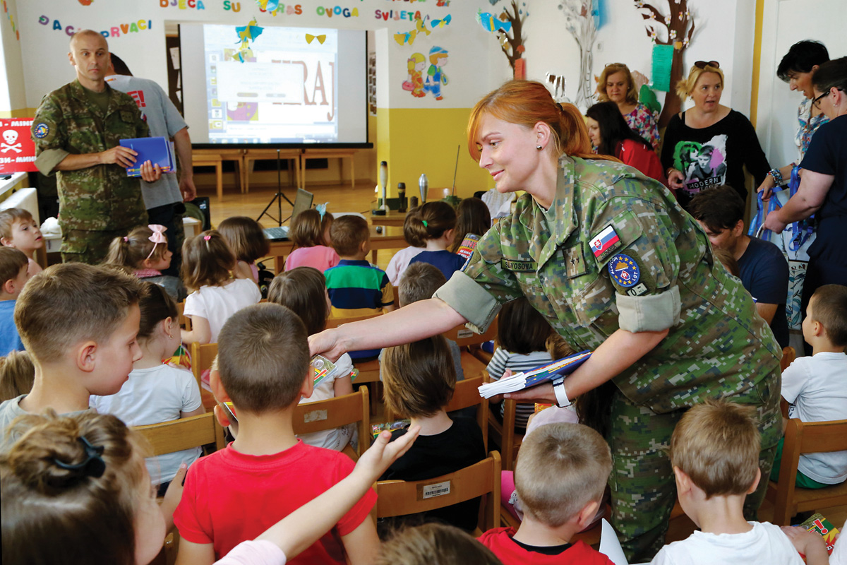 On the 13th June 2017 a team from EUFOR and the Armed Forces of BiH attended Kindergarten Višnjik in Sarajevo to provide Mine Risk Education to a class of 60 children aged between 4 and 5 years old.