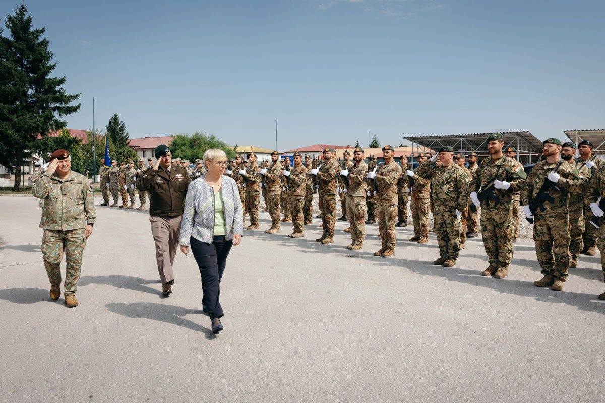 President of Slovenia Meets EUFOR & NATO Leaders at Camp Butmir