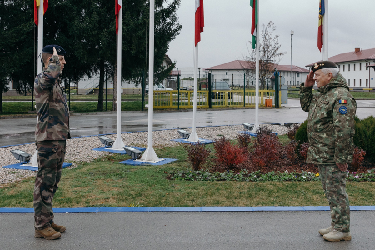 Lieutenant General Pinon de Quincy Visits Camp Butmir